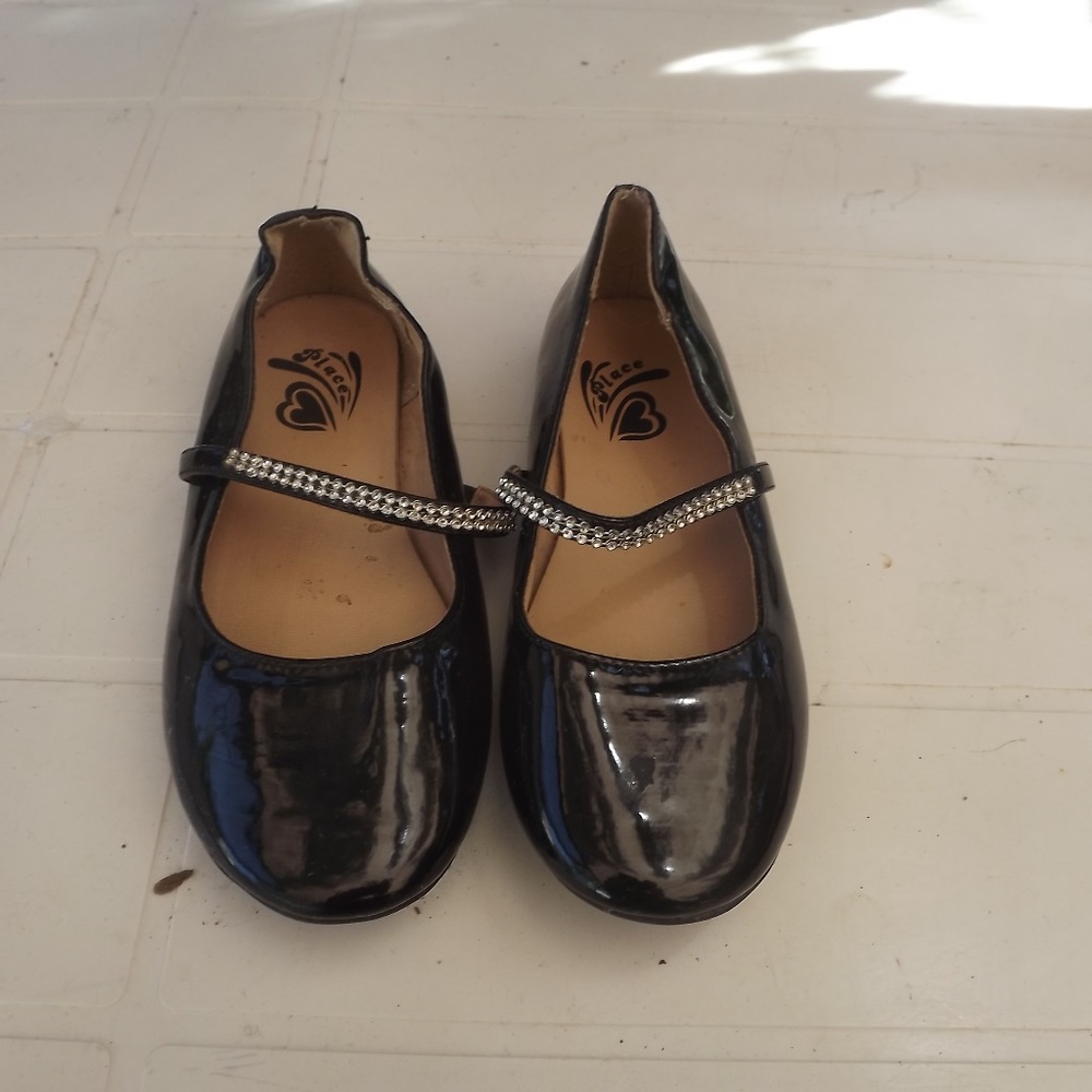 girls dress shoe